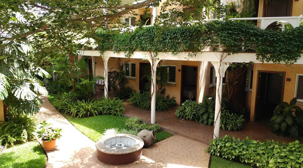 Hotel Ciudad Vieja Гватемала Экстерьер фото
