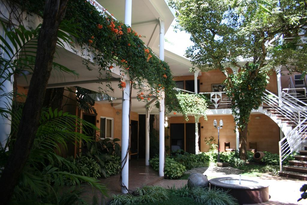 Hotel Ciudad Vieja Гватемала Экстерьер фото