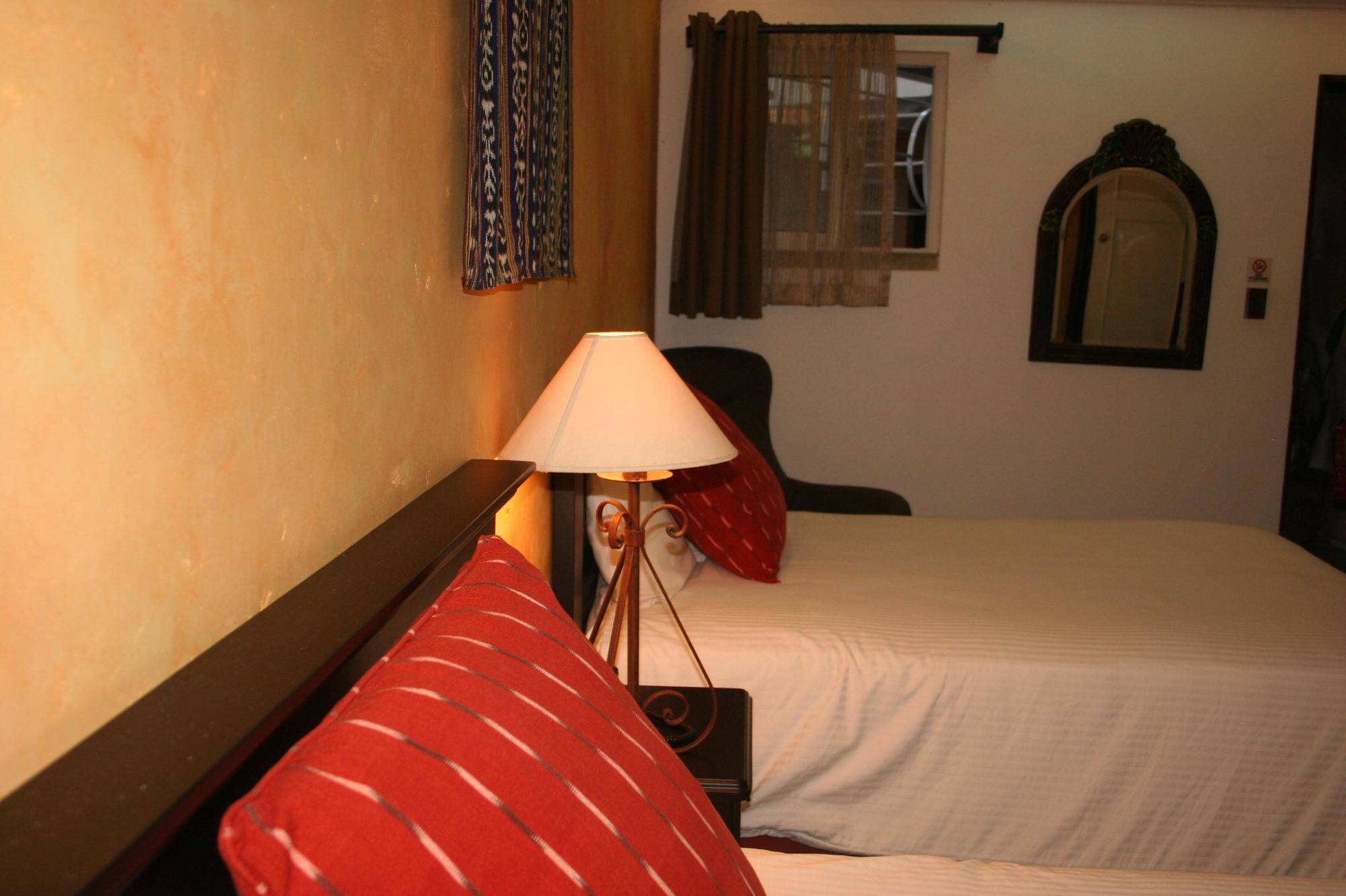 Hotel Ciudad Vieja Гватемала Экстерьер фото