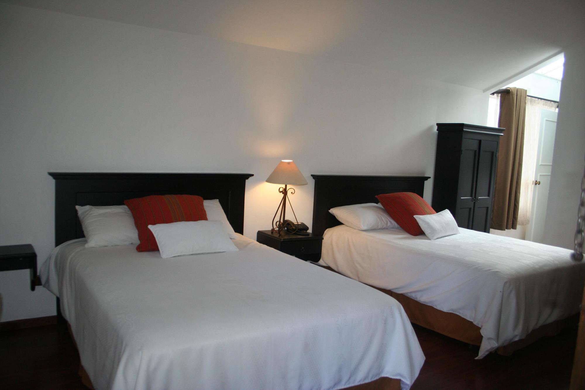 Hotel Ciudad Vieja Гватемала Экстерьер фото