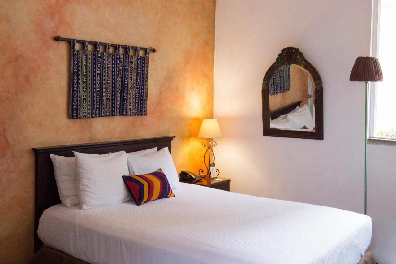 Hotel Ciudad Vieja Гватемала Экстерьер фото